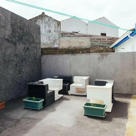 Casa Dos Poetas Holiday home *